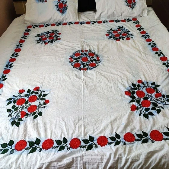 embroidery-bed-linen-1.webp