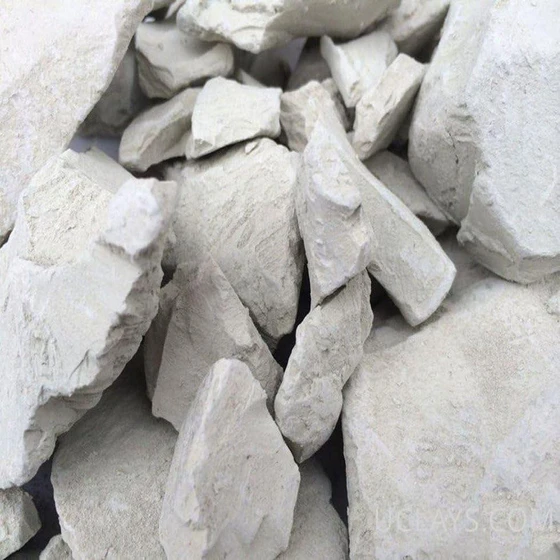 calcium-bentonite-lumps-2.webp