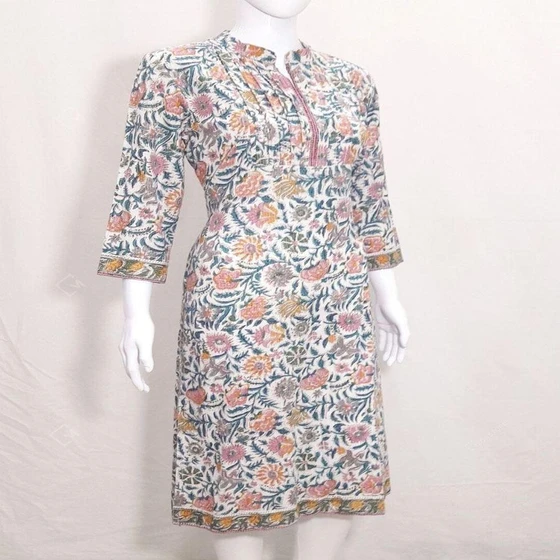 hand-block-floral-printed-kurti-2.webp
