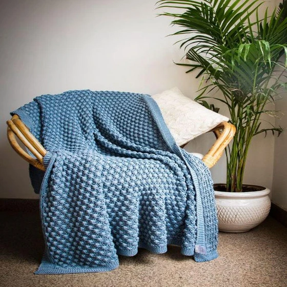 cotton-knitted-throws-1.webp