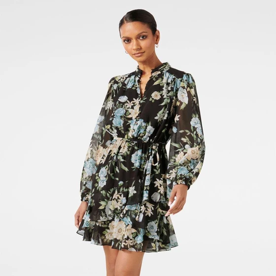 poly-silk-short-dress-2.webp