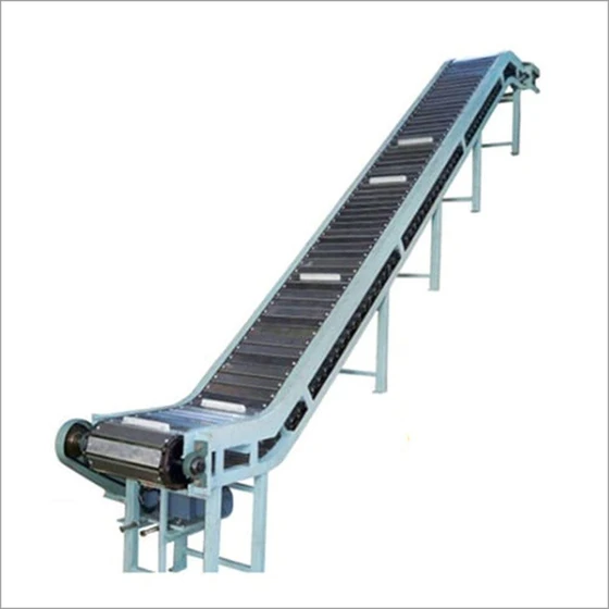slat-inclined-conveyor-1.webp