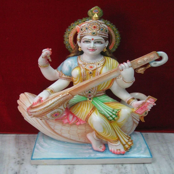 saraswati-maa-statue-2.webp