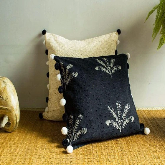 handloom-cushion-covers-1.webp