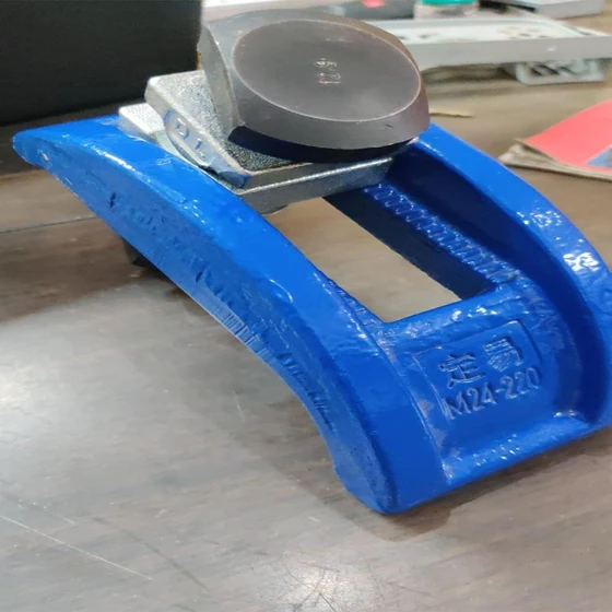 blue-colour-mold-clamp-1.webp