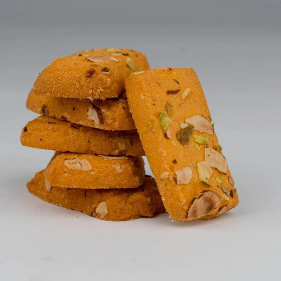 kesar-handmade-cookies-2.webp