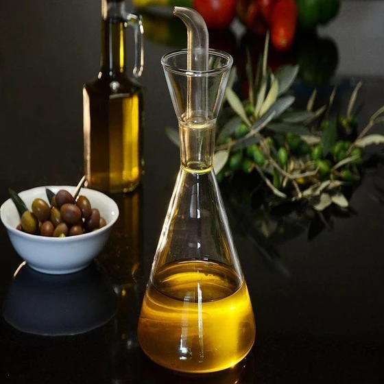 olive-pure-oil-1.webp