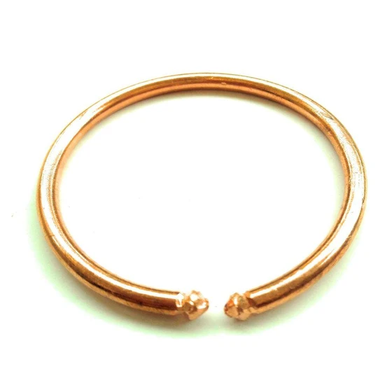 round-copper-bracelet-1.webp