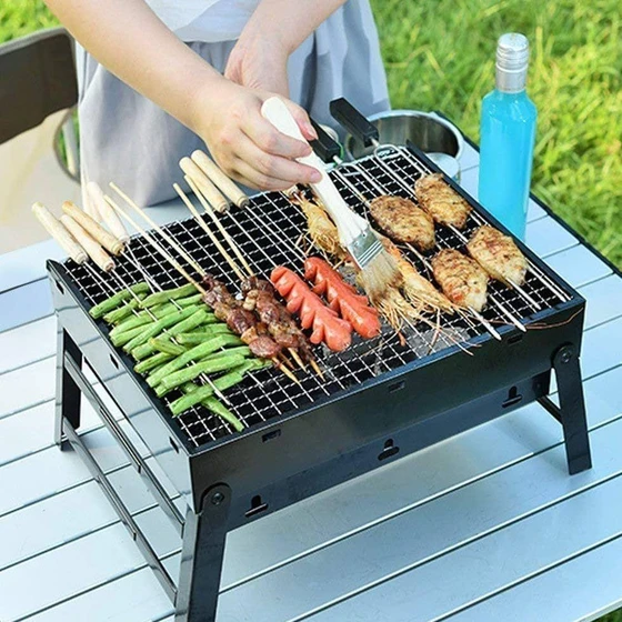 black-barbecue-grill-1.webp