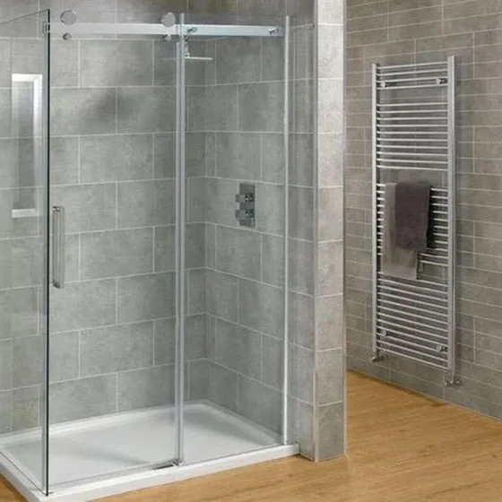 rectangular-bathroom-glass-partition-2.webp