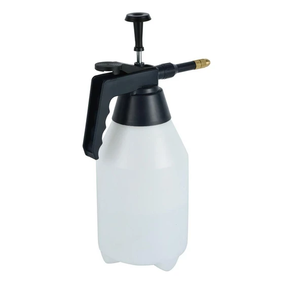 hand-pump-sprayer-2.webp