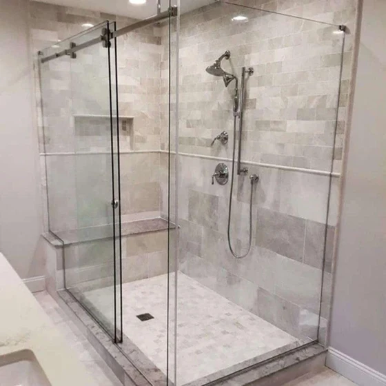 transparent-shower-room-2.webp