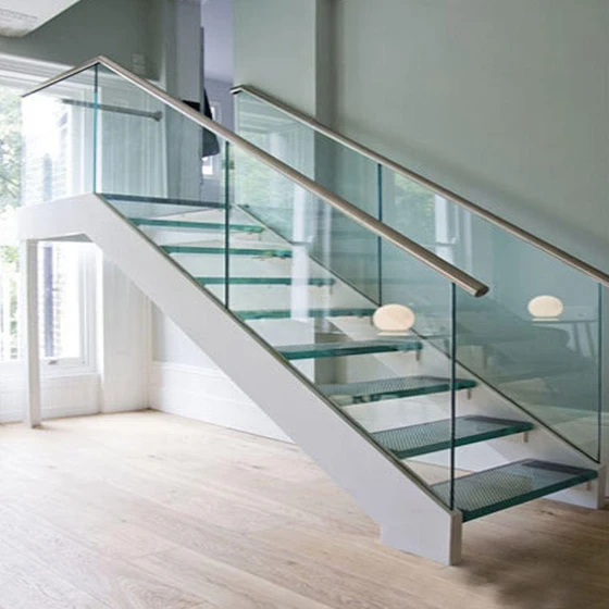 glass-stair-railing-1.webp