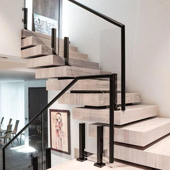 glass-stair-railing-2.webp