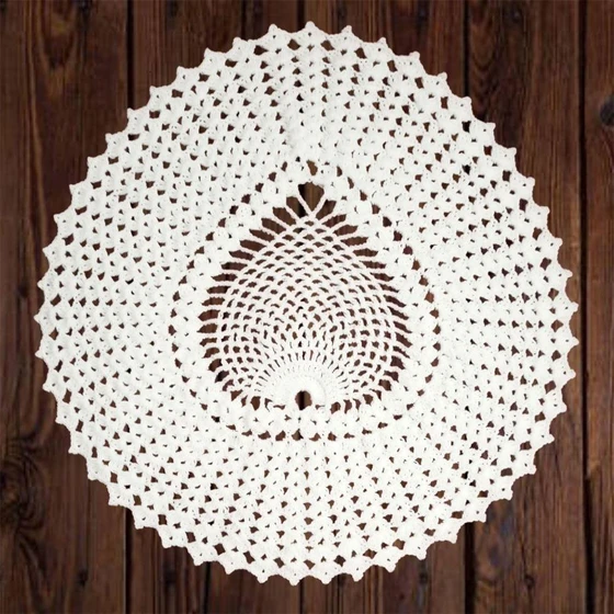 white-crochet-table-cover-2.webp