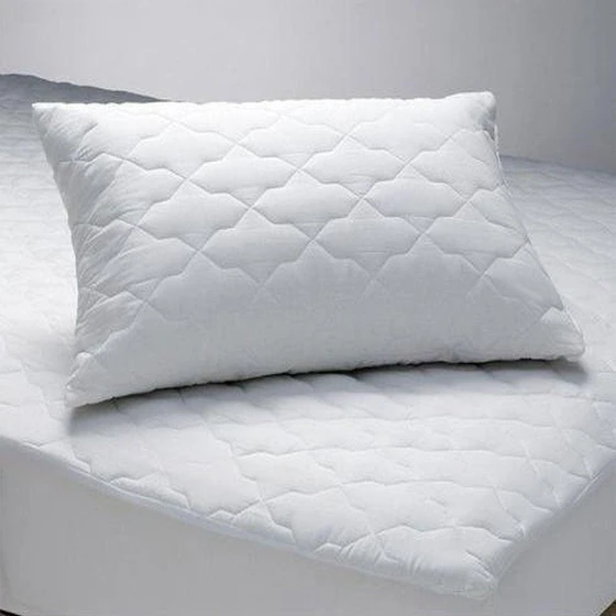 polycotton-quilted-pillow-2.webp