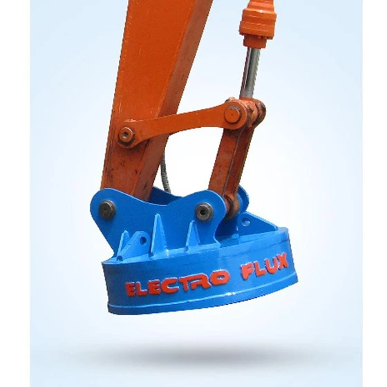 excavator-lifting-magnet-2.webp