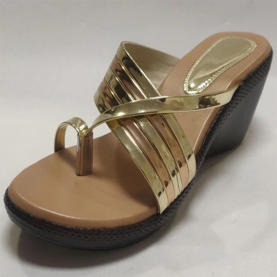 stylish-ladies-sandal-1.webp