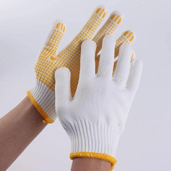 cotton-knitted-gloves-2.webp