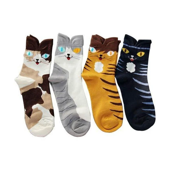 designer-baby-socks-2.webp