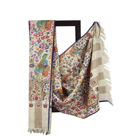 embroidered-kani-border-stole-2.webp