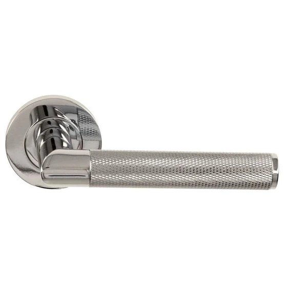 knurled-door-lock-2.webp