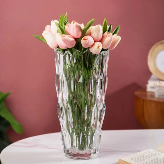 crystal-flower-vase-2.webp