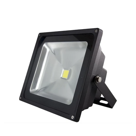 automatic-led-flood-light-2.webp