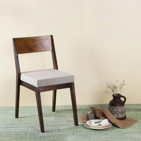 solid-wood-chairs-2.webp
