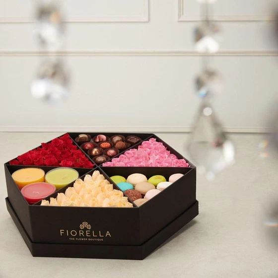 chocolate-hexagon-box-1.webp