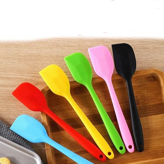 silicone-spatula-baking-2.webp