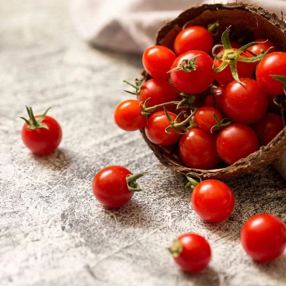organic-red-tomato-2.webp