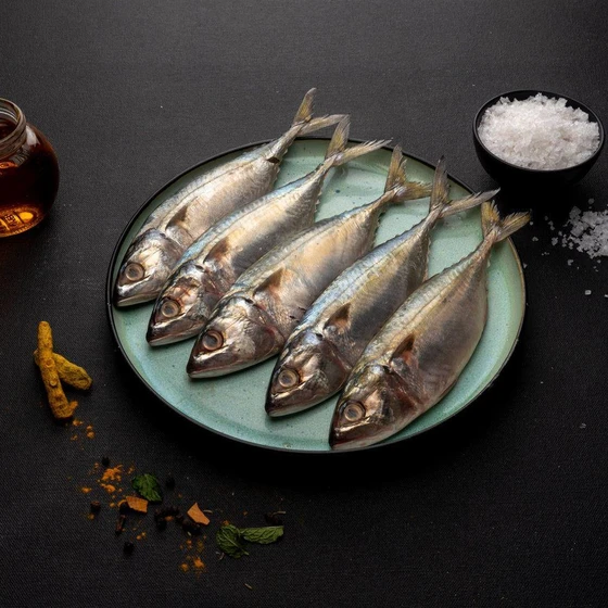 mackerel-whole-fish-2.webp