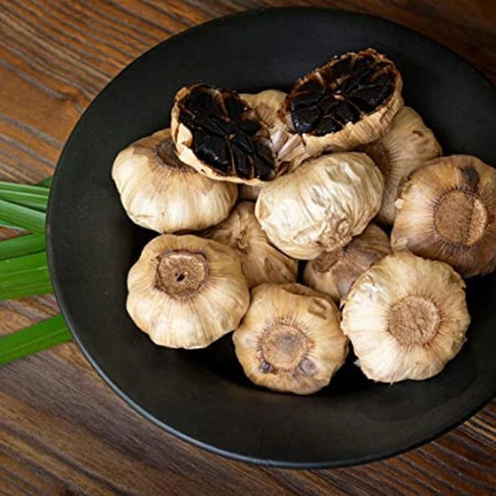 natural-black-garlic-2.webp
