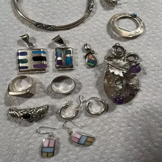 handmade-silver-jewelry-2.webp