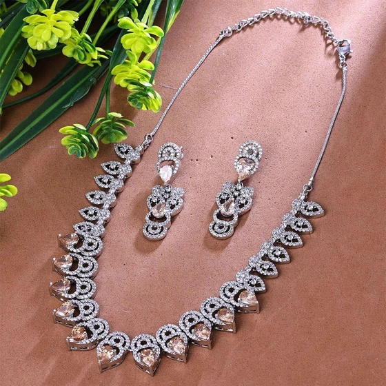 stone-silver-necklace-set-2.webp