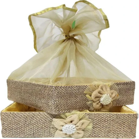 square-jute-hamper-baskets-2.webp