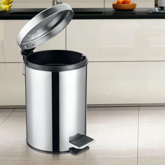 steel-pedal-garbage-bin-2.webp