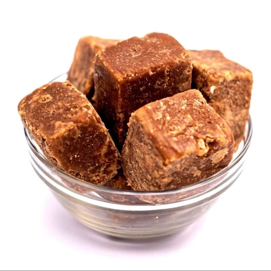 natural-sugarcane-jaggery-2.webp