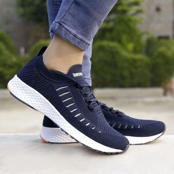 men-athletic-shoes-2.webp