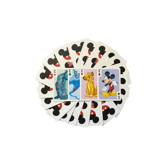 playing-disney-cards-1.webp