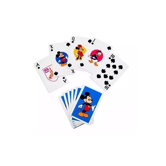 playing-disney-cards-2.webp