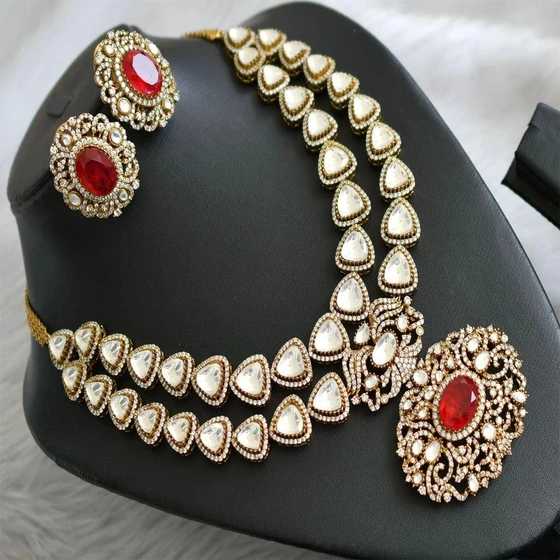 kundan-stone-necklace-2.webp
