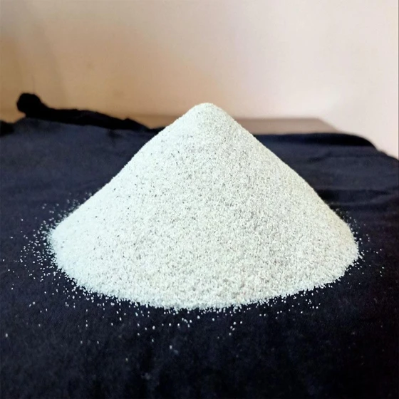 white-silica-powder-2.webp