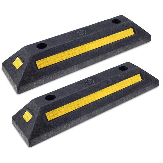 parking-black-yellow-blocks-2.webp