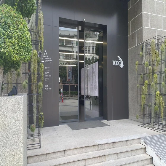 automatic-door-1.webp