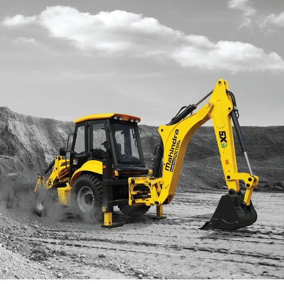 mahindra-earthmaster-backhoe-2.webp