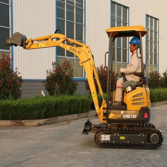 new-mini-excavator-1.webp