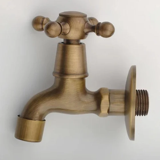brass-bathroom-taps-1.webp