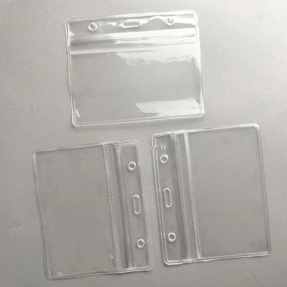 waterproof-id-card-holders-2.webp